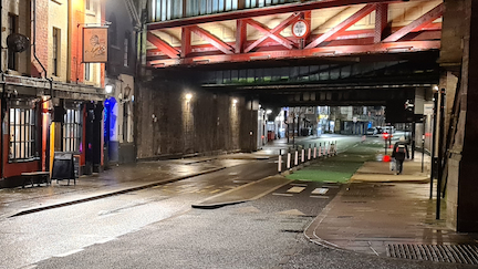 Floating bus stop at the station gyratory