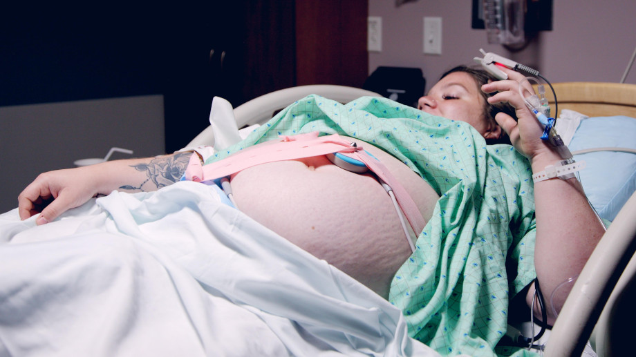 Woman in premature labor with fetal monitor.  Photo by Sharon McCutcheon, Unsplash